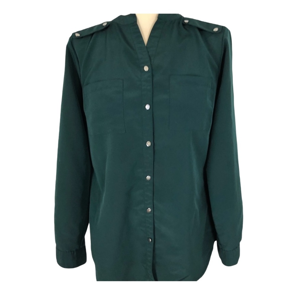 NY Collections Forest Green Blouse Silver Buttons Breast Pockets Tab Long Sleeve